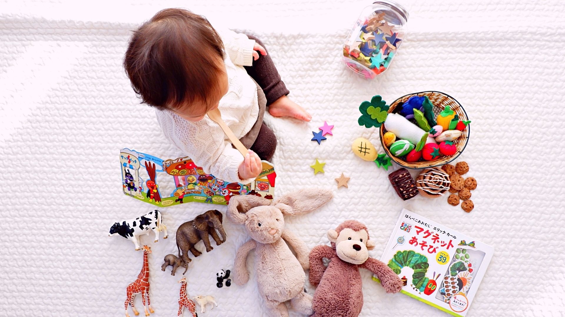 Как выбирать правильные игрушки для детей до 3х лет?